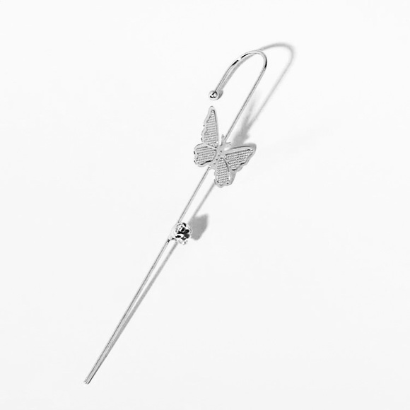 ⚜️[𝟯/$𝟭𝟴]⚜️Butterfly Silver Rhinestone Ear Hook NEW - Picture 5 of 10
